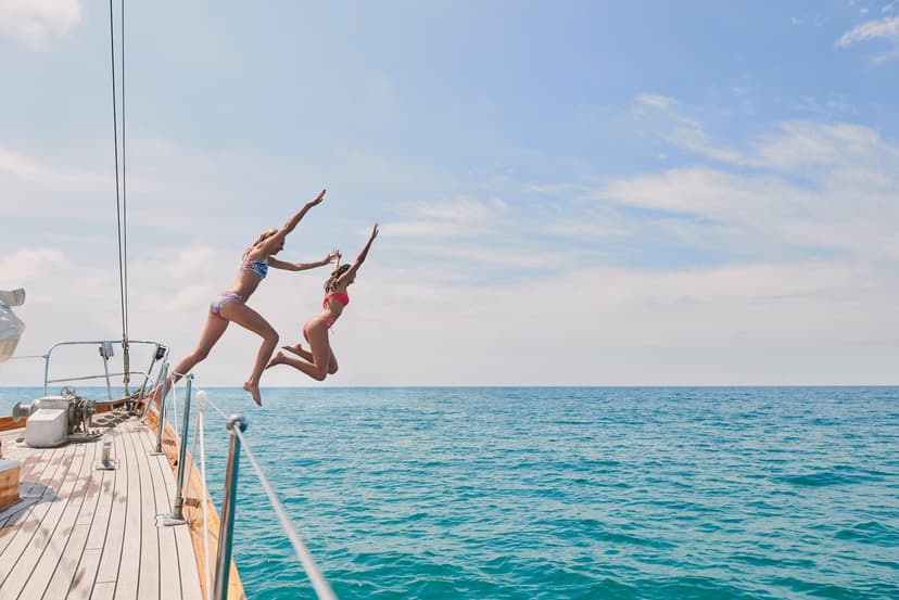 g-jump-in-the-water