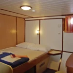 Antonela kingbed cabin