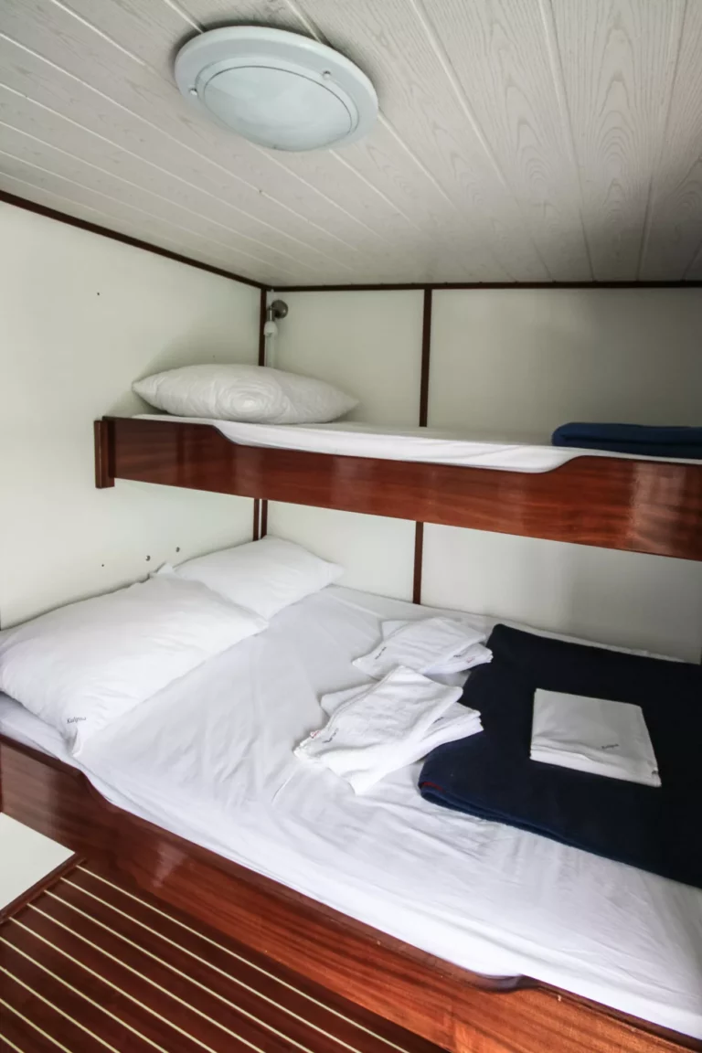 Kalipsa triple bedroom