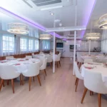 Mondschein-Esszimmer