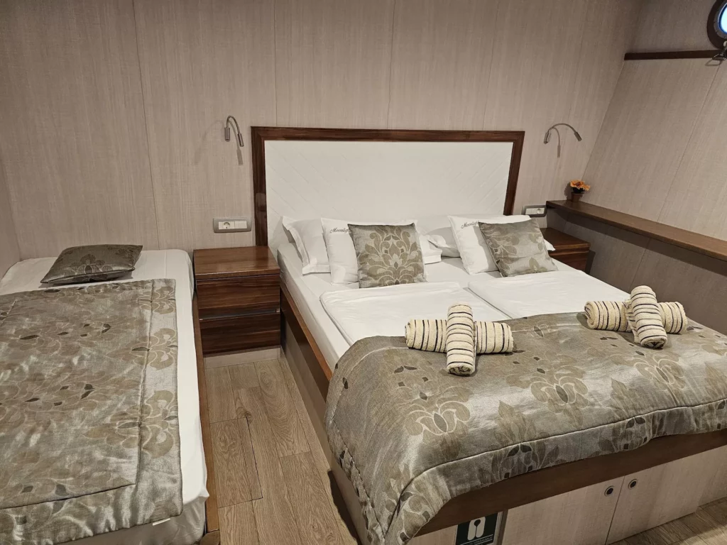 Mondschein Dreibettzimmer