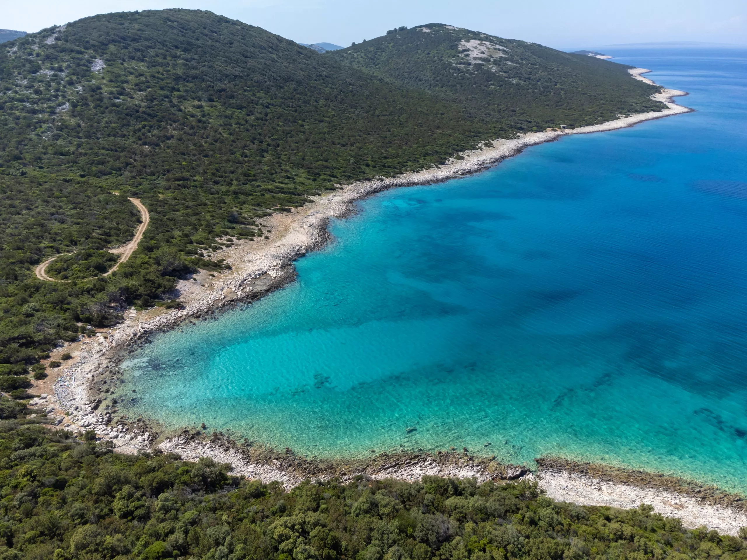 luchtfoto van eiland Molat in Kroatië