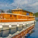 Motorjacht linda kroatien inselhuepfen komfort schiffe